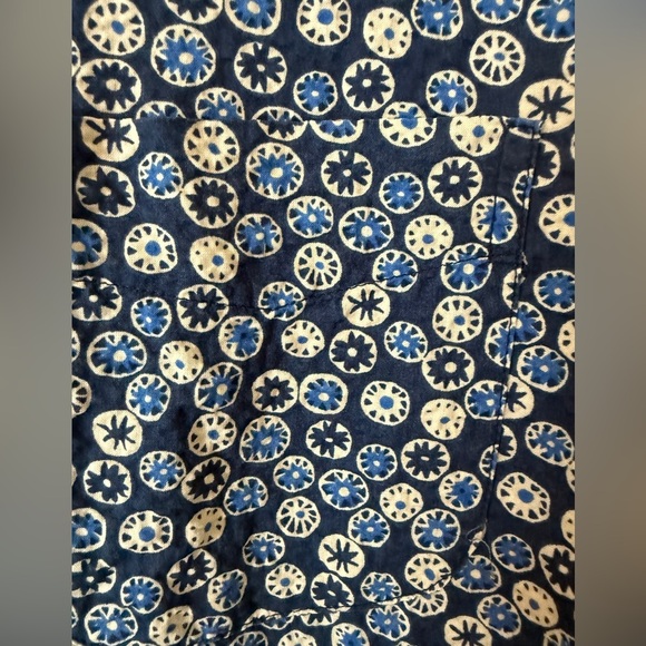 J.Crew Floral Blue Men's Classic Fit Shirt - Picture 3 of 5